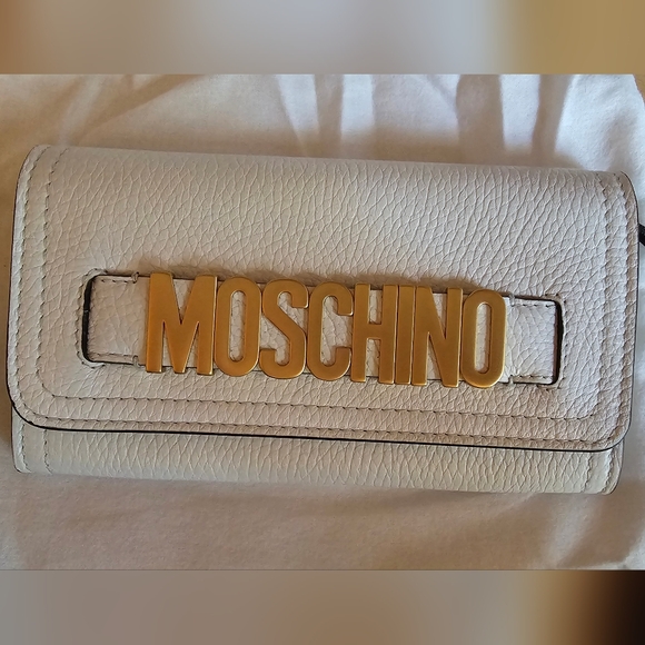 Moschino Wallet - Picture 2 of 9